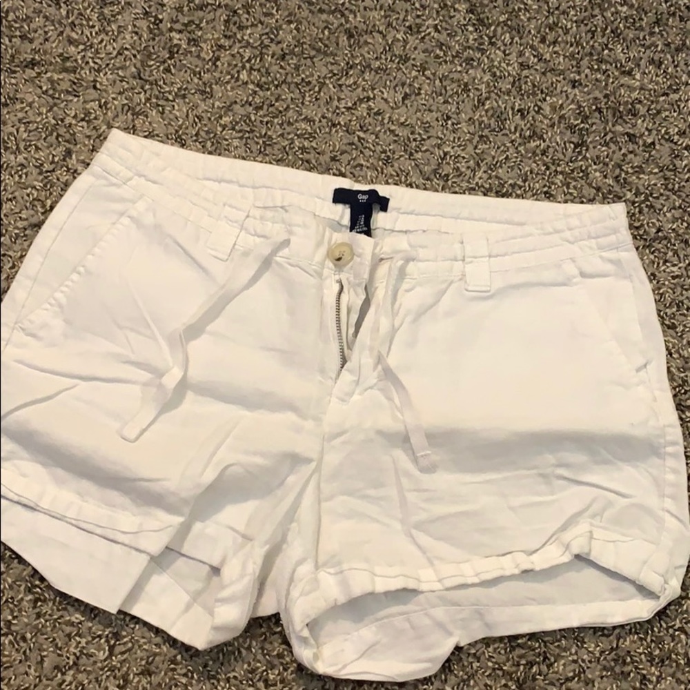 GAP White Women's Shorts